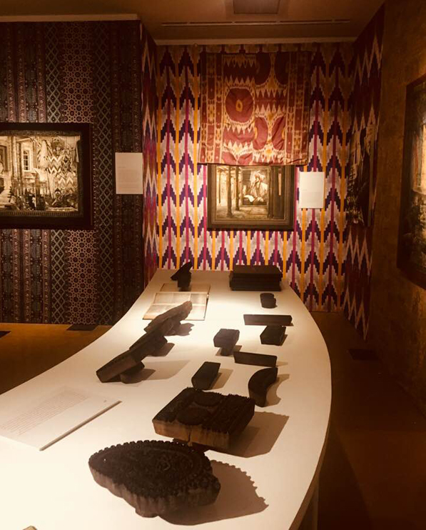 'Crossroads: Textile Journeys With Ritu Kumar' 