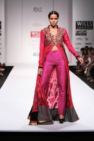 WILLS LIFESTYLE INDIA FASHION WEEK