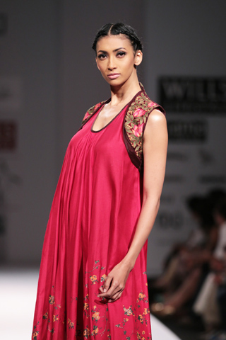 WILLS LIFESTYLE INDIA FASHION WEEK