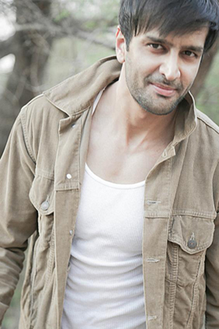 FARHAD SHAHNAWAZ