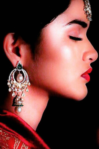 SHWETA DOLLI