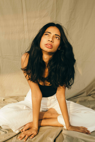 NAINA KHAN