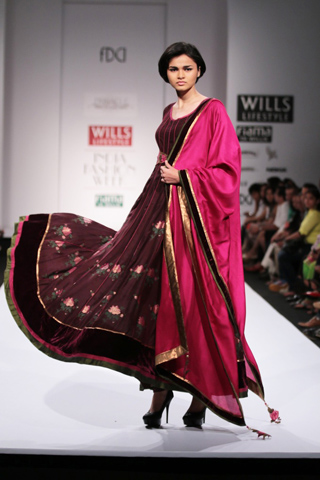 WILLS LIFESTYLE INDIA FASHION WEEK